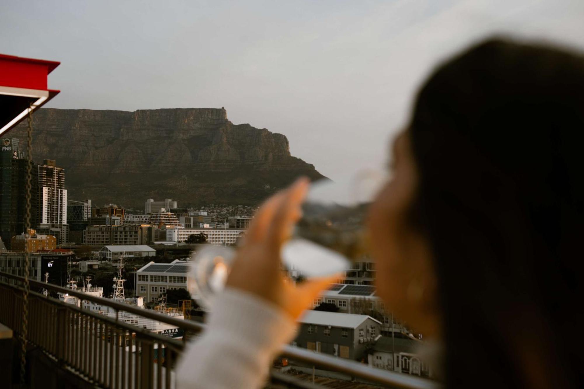 Radisson Red Hotel V&A Waterfront Kapsztad Zewnętrze zdjęcie